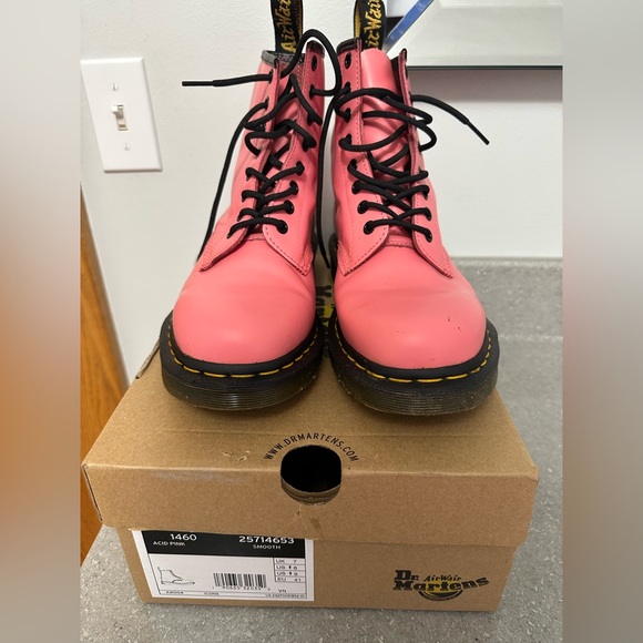 Acid Pink. Size 9. Doc Martens - Picture 1 of 1